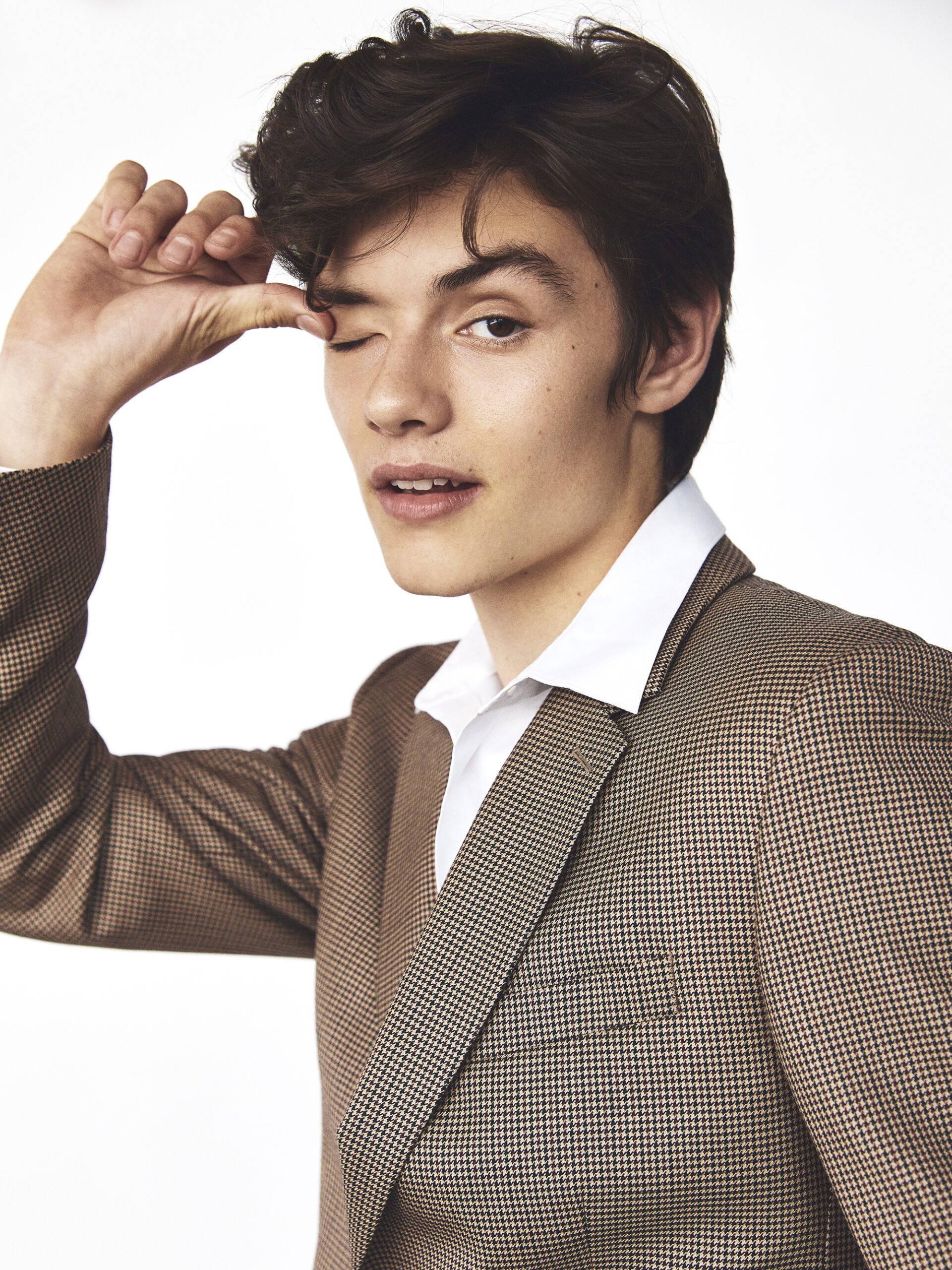  p data-id="slfq2ekoyfth">路易斯·帕特里奇(louis partridge),2003