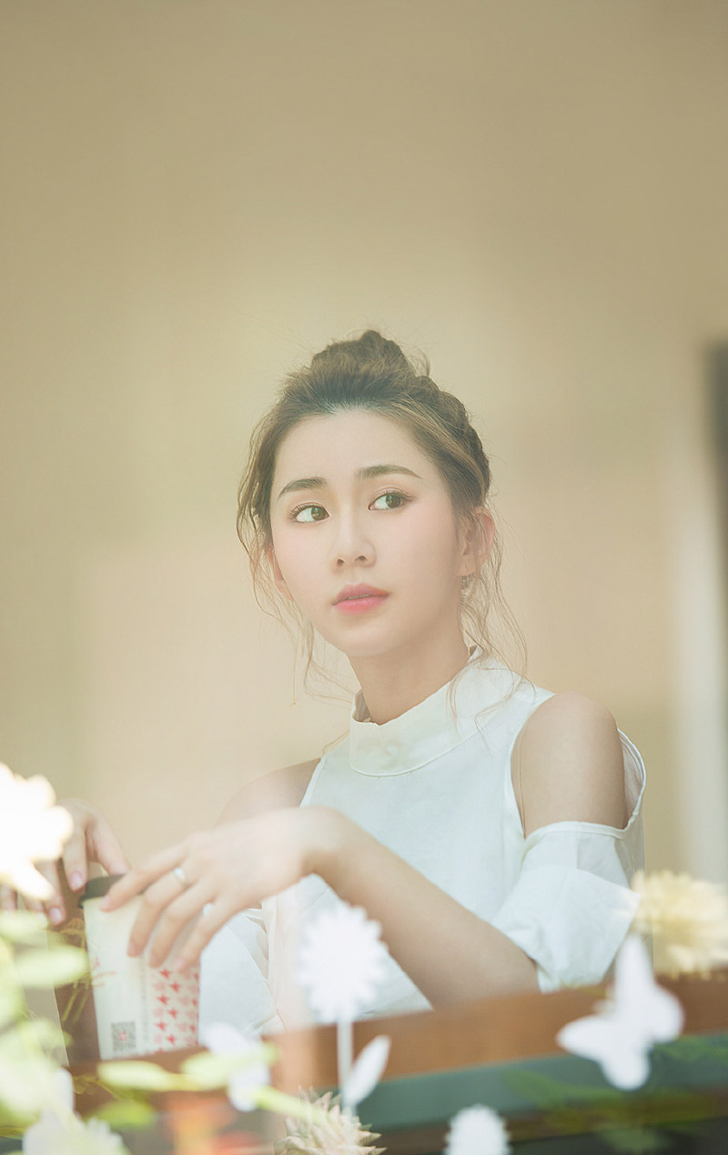 305391" data-lemmaid="305391">中央戏剧学院 /a>,中国内地女演员