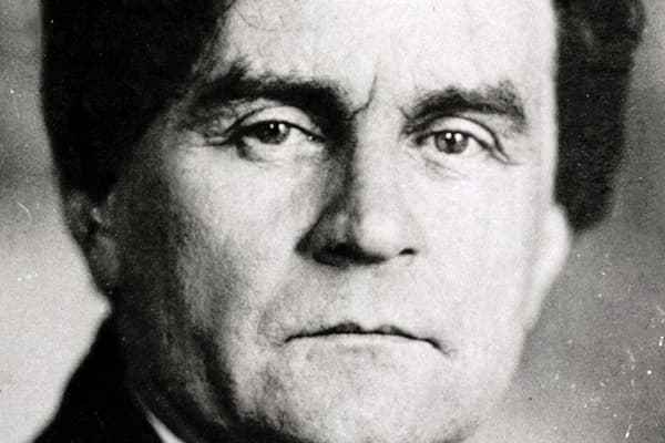  p>卡西米尔·塞文洛维奇·马列维奇(kazimir severinovich malevich