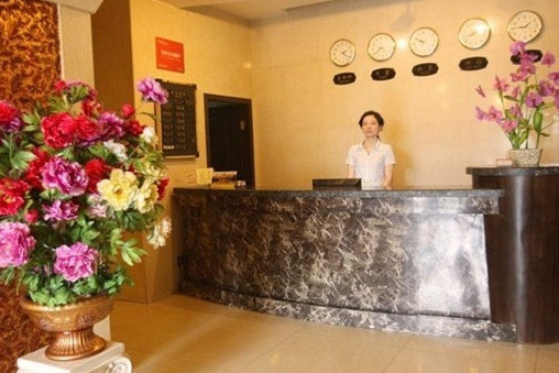 6800255" data-lemmaid="6800255">渝中区大坪 /a>繁华商业中心主干道