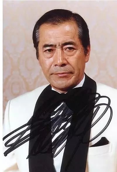 三船敏郎小传：中国土生土长的日本影帝，一个有颜值拼实力的男人_百科TA说