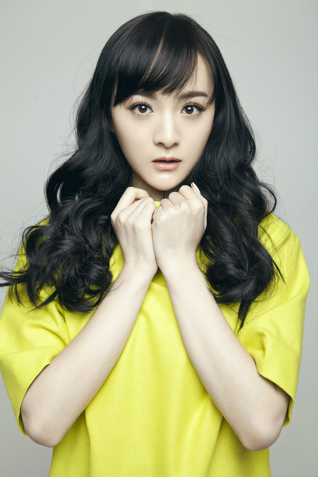  p>李依伊,1992年7月7日出生于江西省九江市,中国内地女演员,毕业于