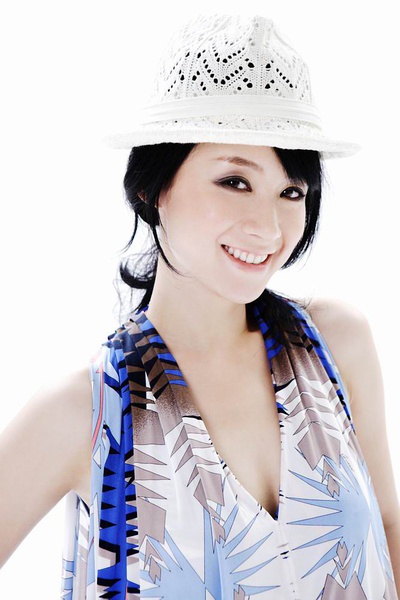 p>姚芊羽,1979年12月3日出生于湖南省岳阳市,中国内地女演员,2000年