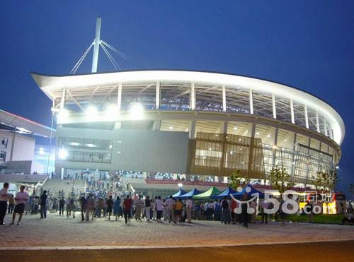  p>上海申鑫足球俱乐部(shanghai shenxin f.c.