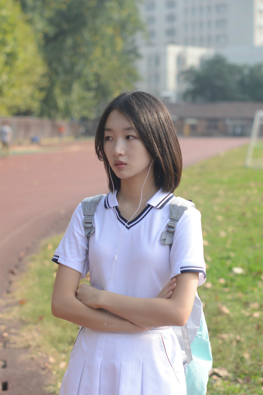 《少年班》是由 a target="_blank" href="/item/肖洋/4248962" data