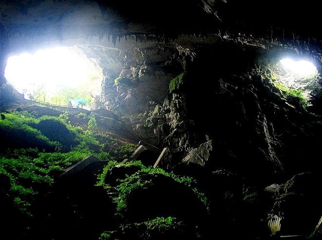  p data-id="gn8bw222js">黔西观音洞遗址位于黔西县观音洞镇观音洞村