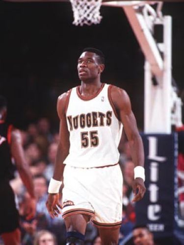 迪坎比·穆托姆博·姆博洛多·穆卡姆巴·简恩·杰奎·瓦姆托姆博