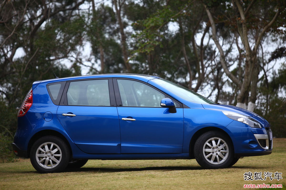  p>雷诺风景(scenic)是雷诺megane系列车中的单厢车型,它开创了单厢车