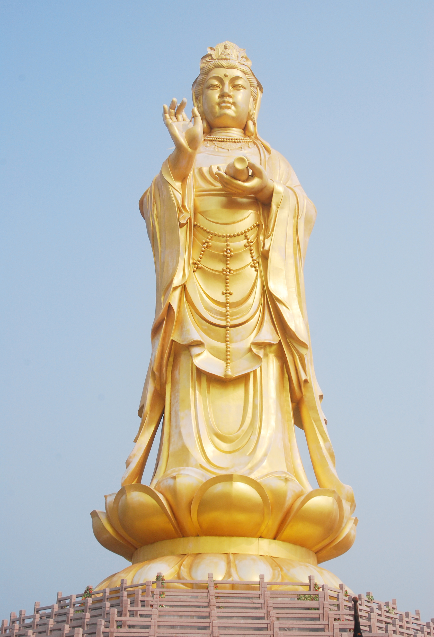 观音是指佛经谓 a target="_blank" href="/item/观音菩萨/232314"