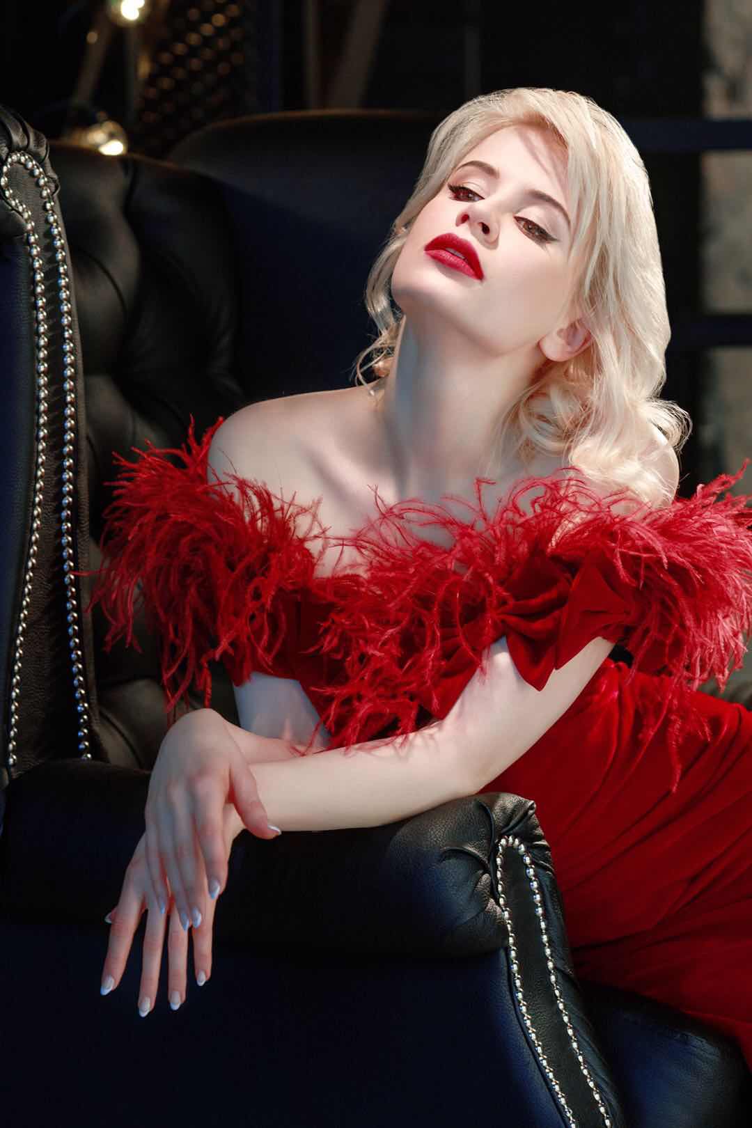 1992年3月26日出生于 a target="_blank" href="/item/俄罗斯/125568"