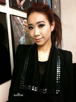 吴雨霏（中国香港女歌手、演员）_百度百科