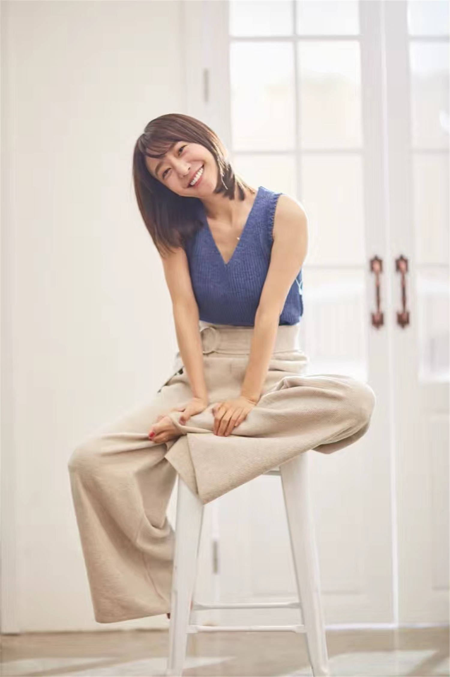  p>姜尘,1987年11月27日出生于广东省,中国内地女艺人.