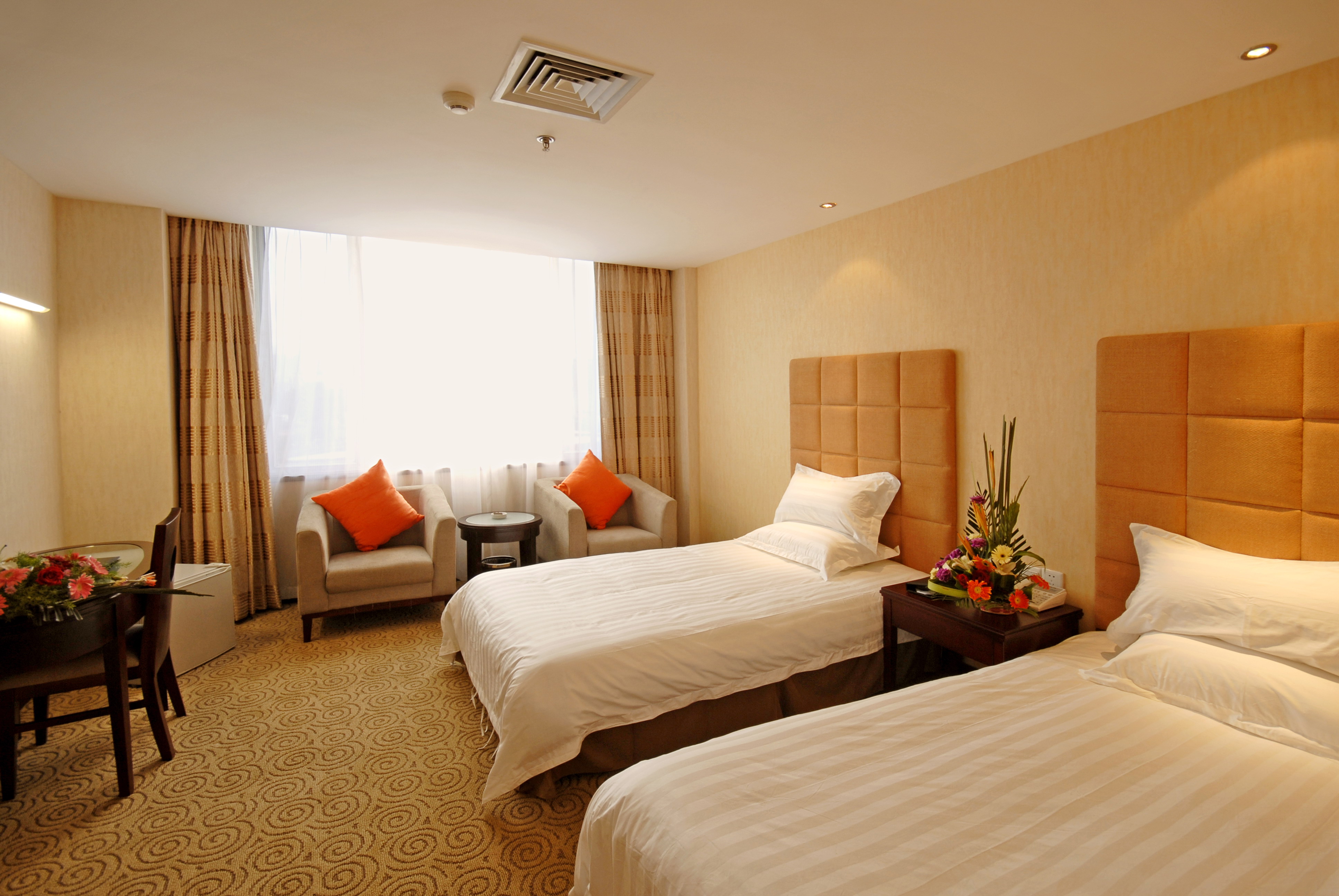  p data-id="gnhgvf788a">福州金广达大饭店,位于台江区广达路与广达