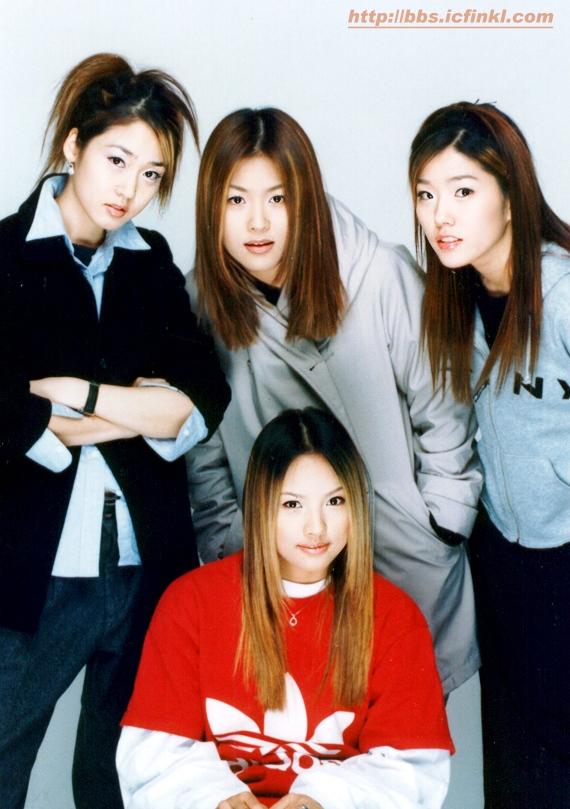 的韩国女子组合,由 a target="_blank" href="/item/李孝利/692277"