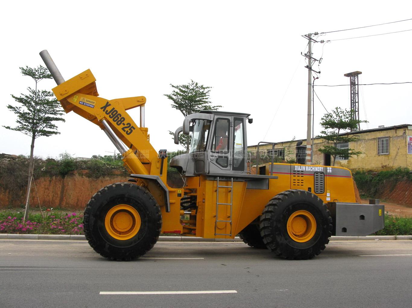 厦金机械xj968-25卷钢叉装车