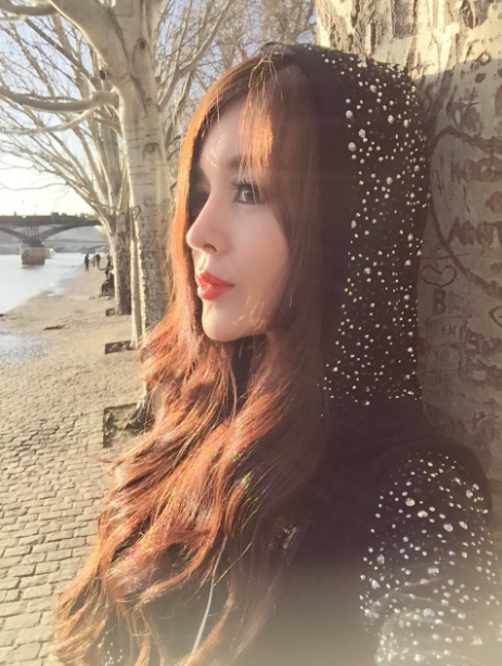  p>于文红,辽宁人,香港虞美人国际集团创始人.