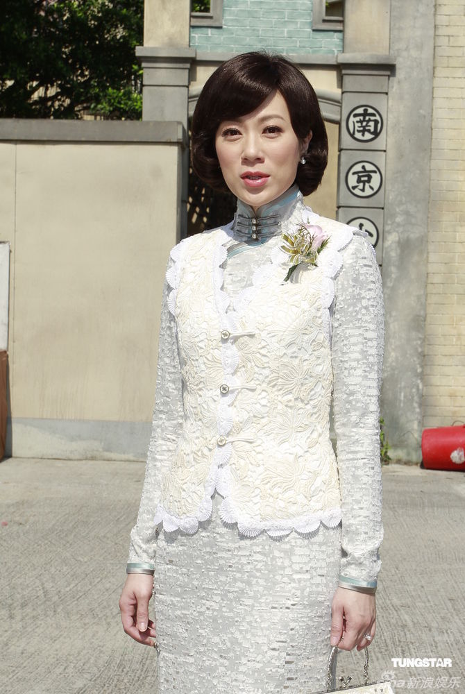 出演个人首部电影《 a target="_blank" href="/item/英雄本色3:夕阳