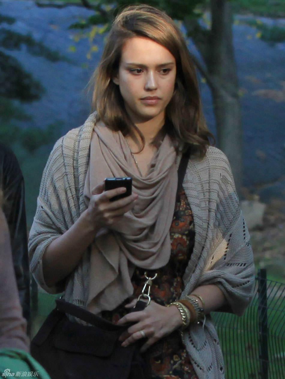  /i>,1981年4月28日出生于美国加利福尼亚州波莫纳市,美国影视女演员