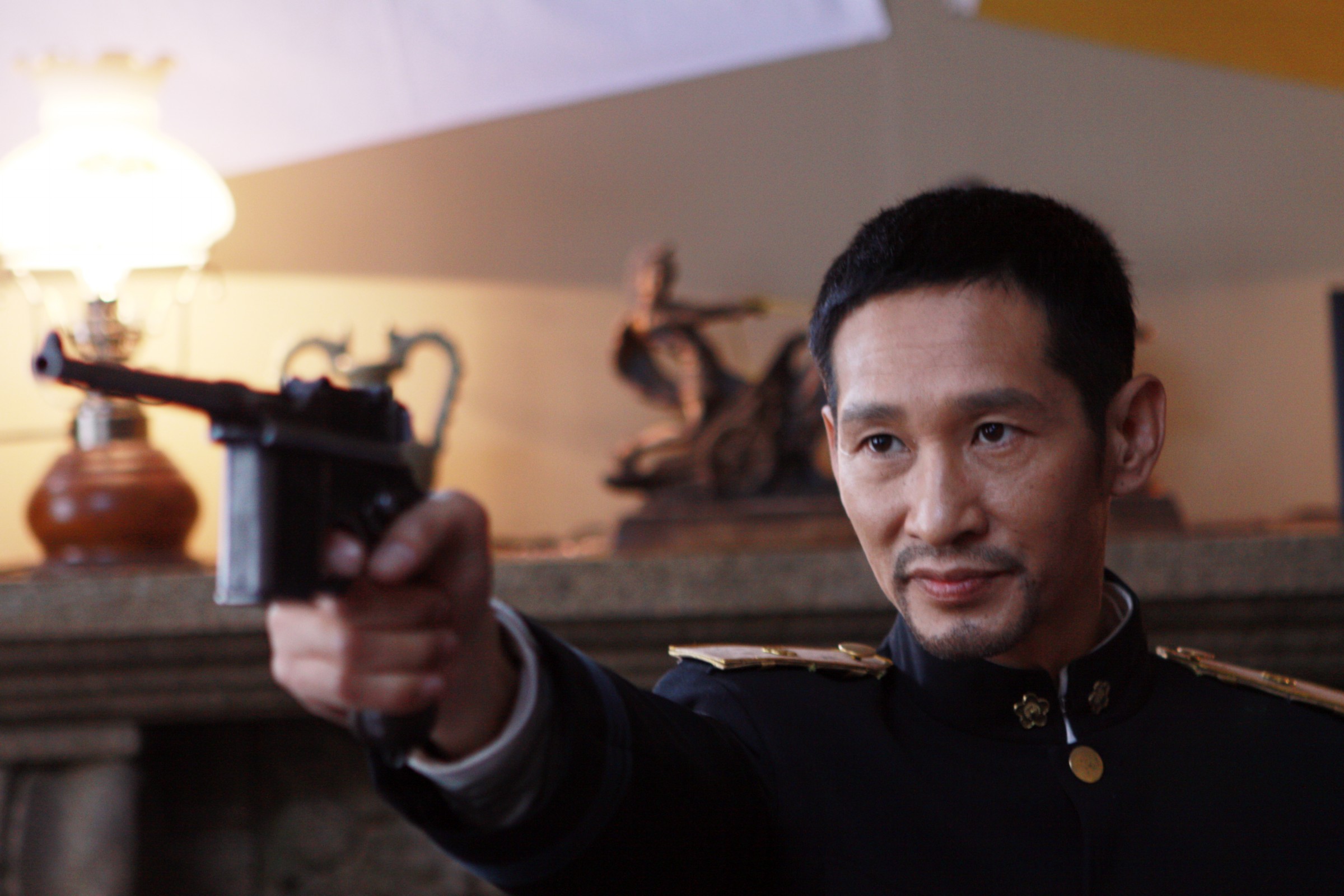 文工团 /a>出品的谍战剧,由 a target="_blank" href="/item/黄文利