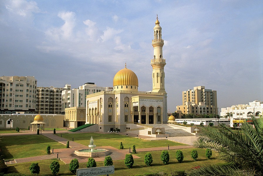  p> a href="#">阿曼 /a>首都马斯喀特(muscat),地处 a href="#" data