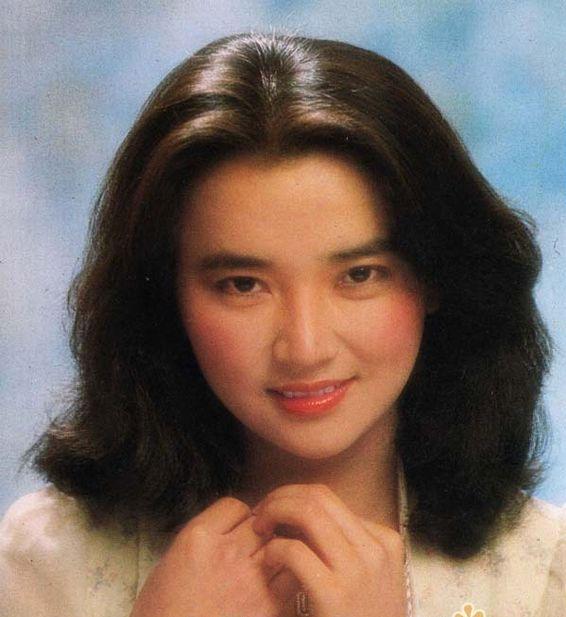 胡慧中