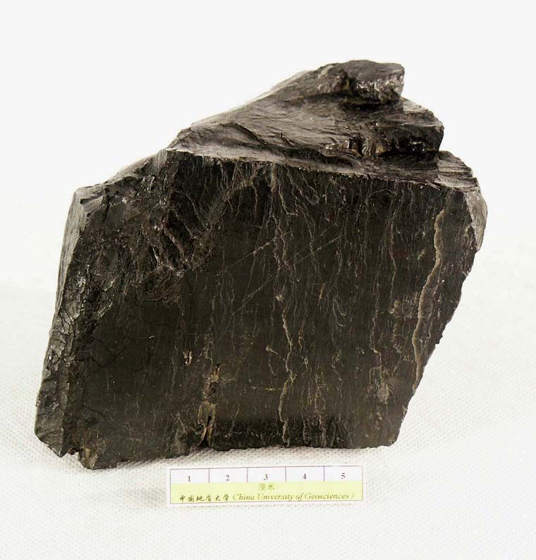 主要为 a href="#">粘土化作用 /a>和 a href="#">绢云母化作用 /a>