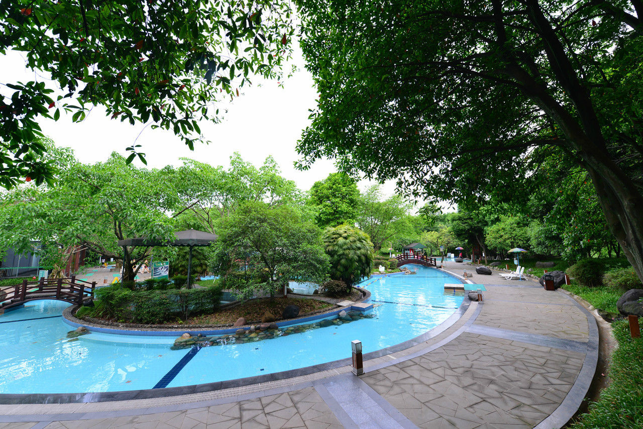 峨眉山灵秀氡温泉
