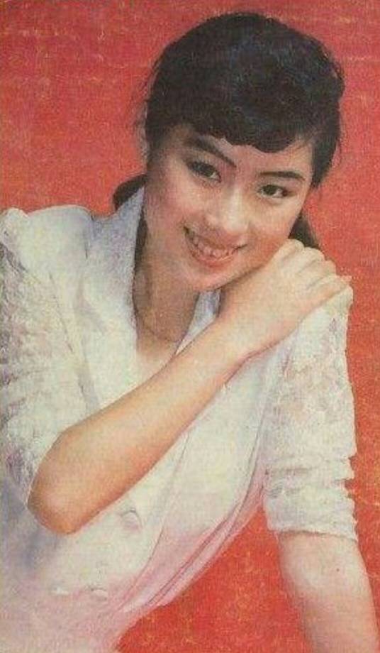 杨迎（出生于中国北京的女歌手）_百度百科