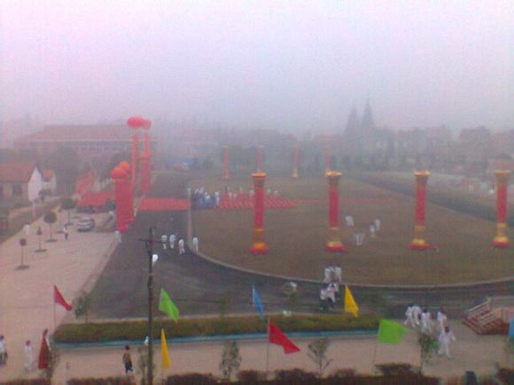  p>汉川四中创建于1956年7月,座落在汉川西部古镇脉旺镇. /p>