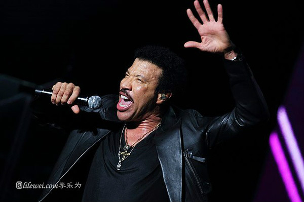 richie) /i>,1949年6月20日出生于美国阿拉巴马州塔斯基吉, 美国歌手