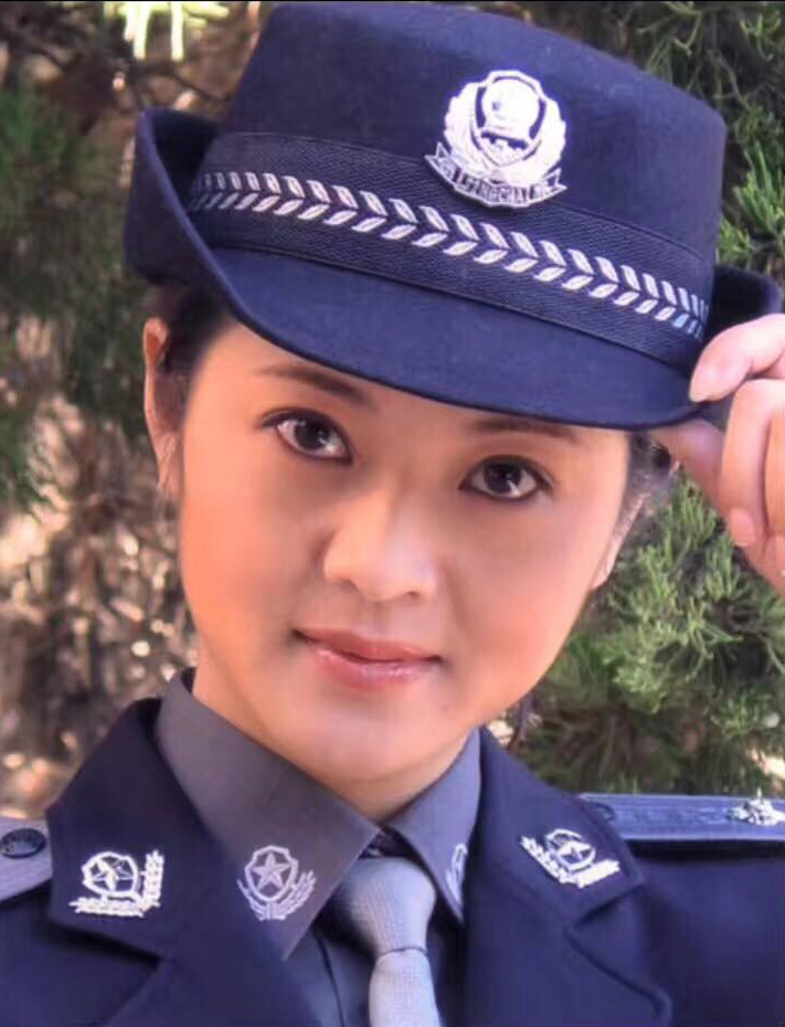  p>宫小喧,出生于北京市,中国内地女演员,毕业于 a target="_blank"