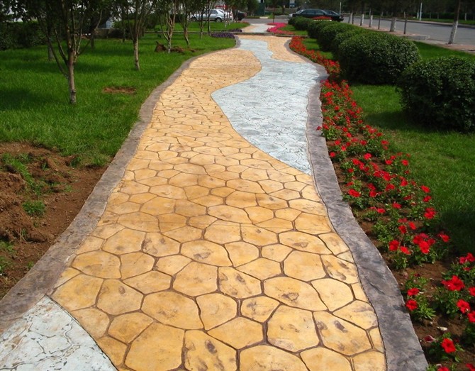  p>用块石,水泥混凝土块,缸砖或木块等块料经人工铺砌而成的路面.