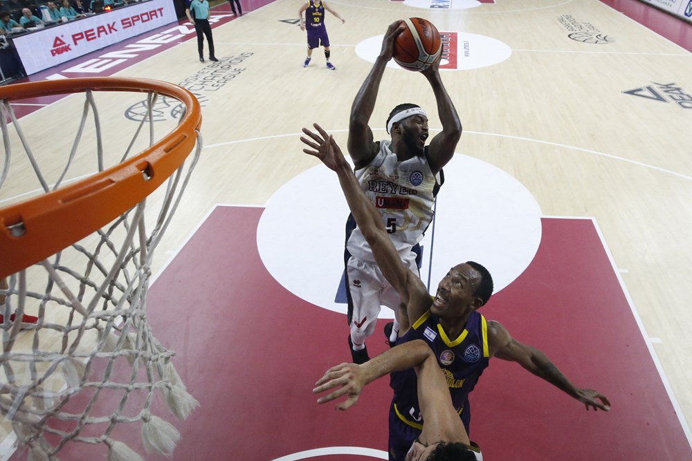  p>朱利安·斯通(julyan stone),1988年12月7日出生于美国 a href="#"