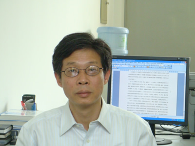 男,汉族,1962年3月生,浙江兰溪,中共党员,温州大学化工与材料工程学院