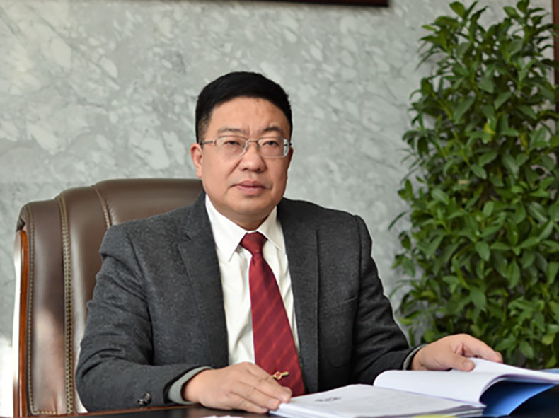  p data-id="gn2r0liitz">王岗,男,汉族,1967年12月生,陕西城固人