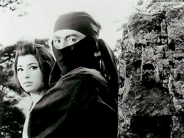 《新书·忍者》是池广一夫执导,高岩肇编剧,市川雷藏,安田道代,富士真