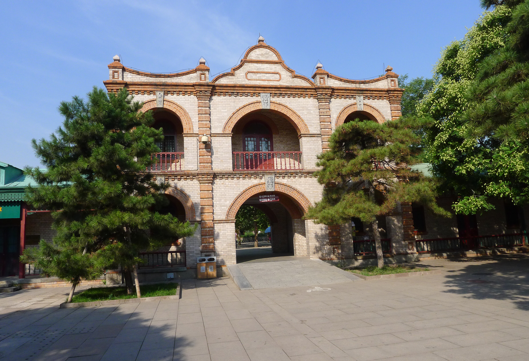 北京动物园畅观楼