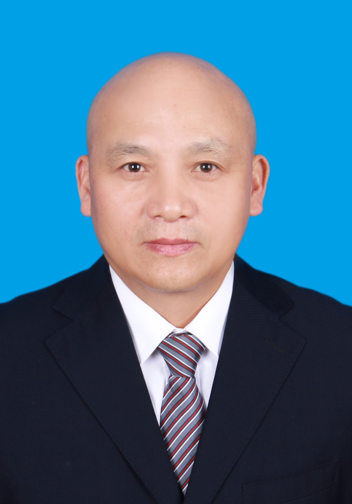 李雄平