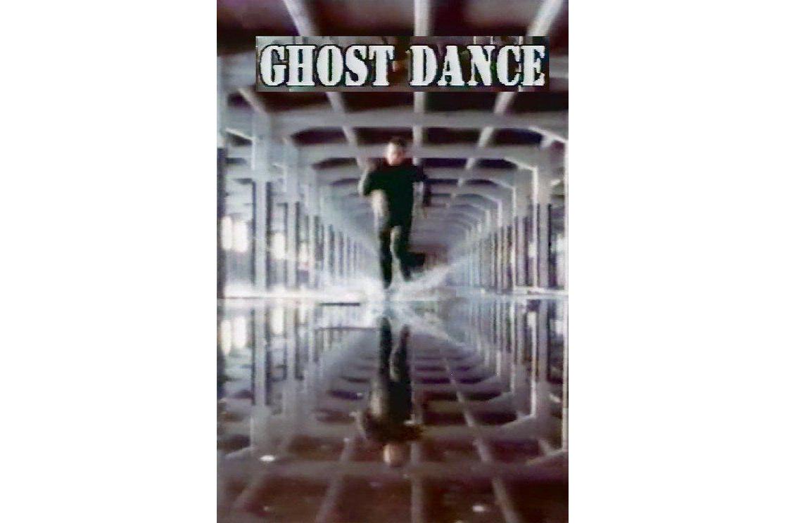  p>《幽灵之舞》是肯·麦克姆伦执导的剧情片,帕斯卡·欧吉尔和leonie