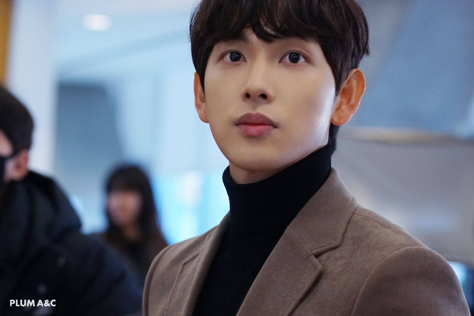  p data-id="gnx9o3fkru">任时完