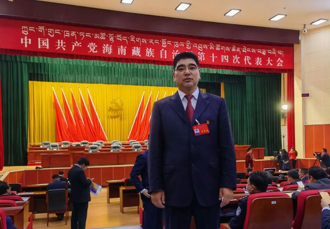 邓官杰