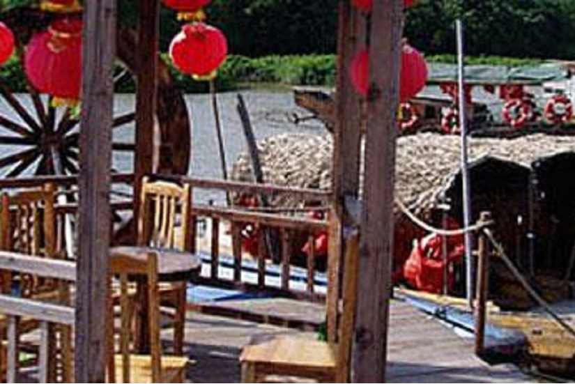 银湖湾渔家风情庄园