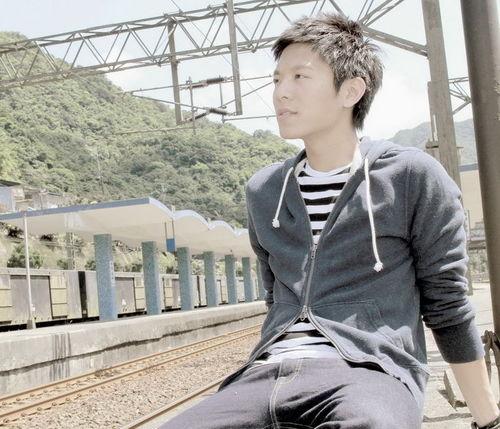 yw">《有没有》是由 a target="_blank" href="/item/韦礼安/1210162"