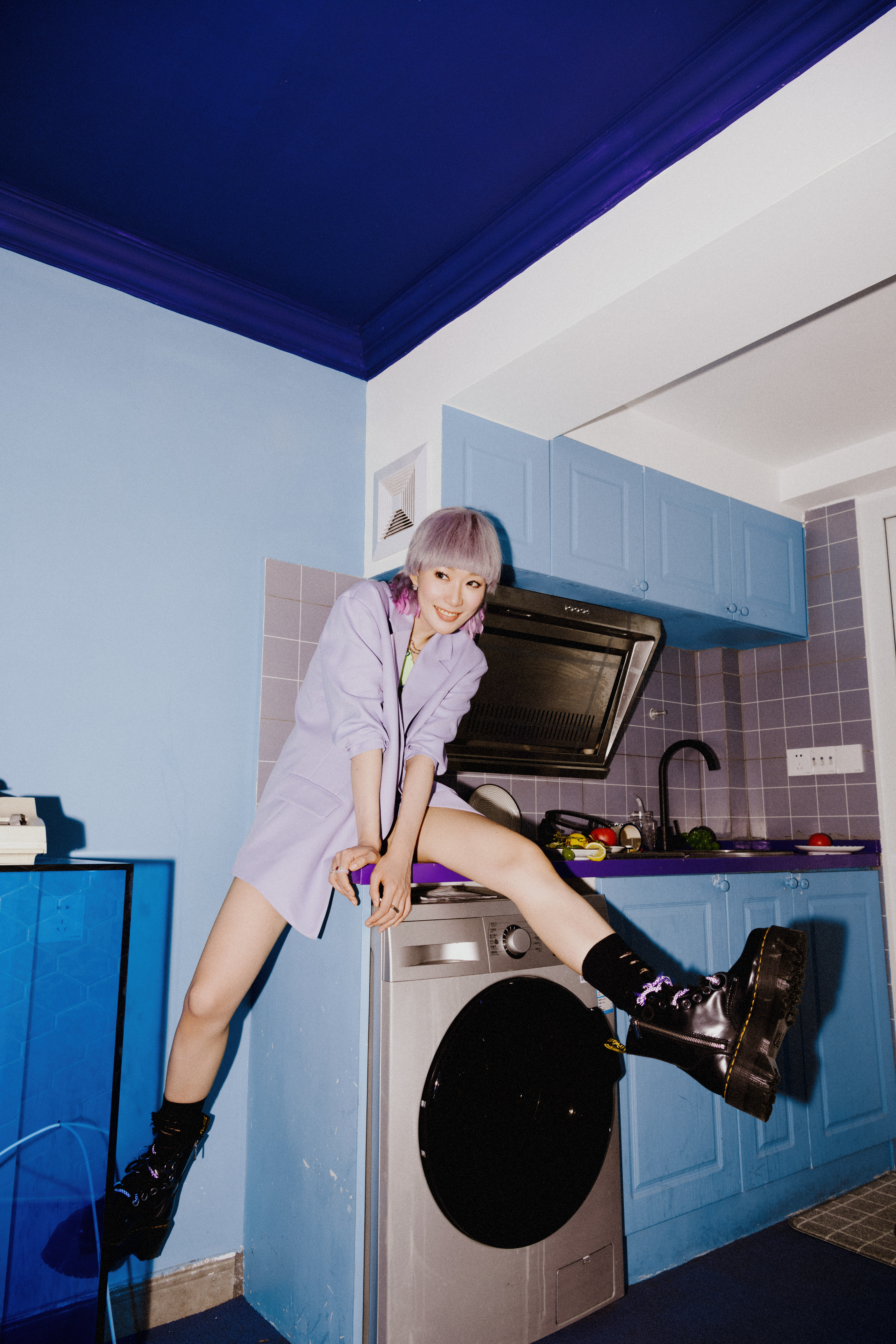 id="gnwnby3nmc">阿肆,1989年7月4日出生于上海市,中国内地女歌手