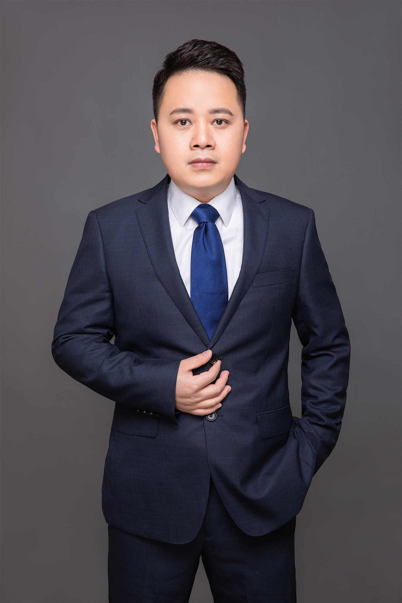  p data-id="2jkqvrtm4gj">周国平律师,男,汉族,中国籍,专职律师,执业