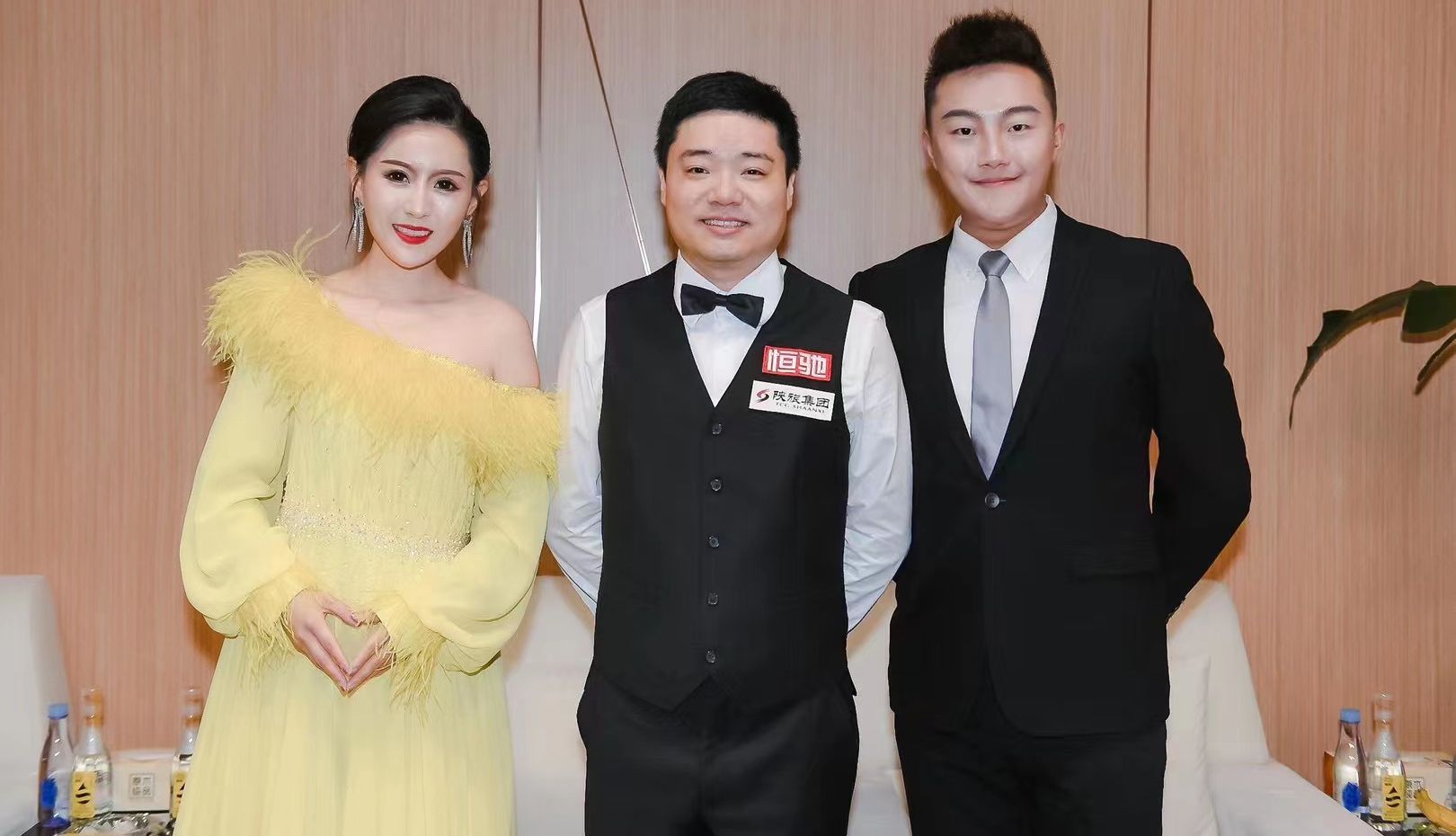 大鹏,本名魏鹏湾,江苏卫视《非诚勿扰》男嘉宾,陕西广播电视台地方