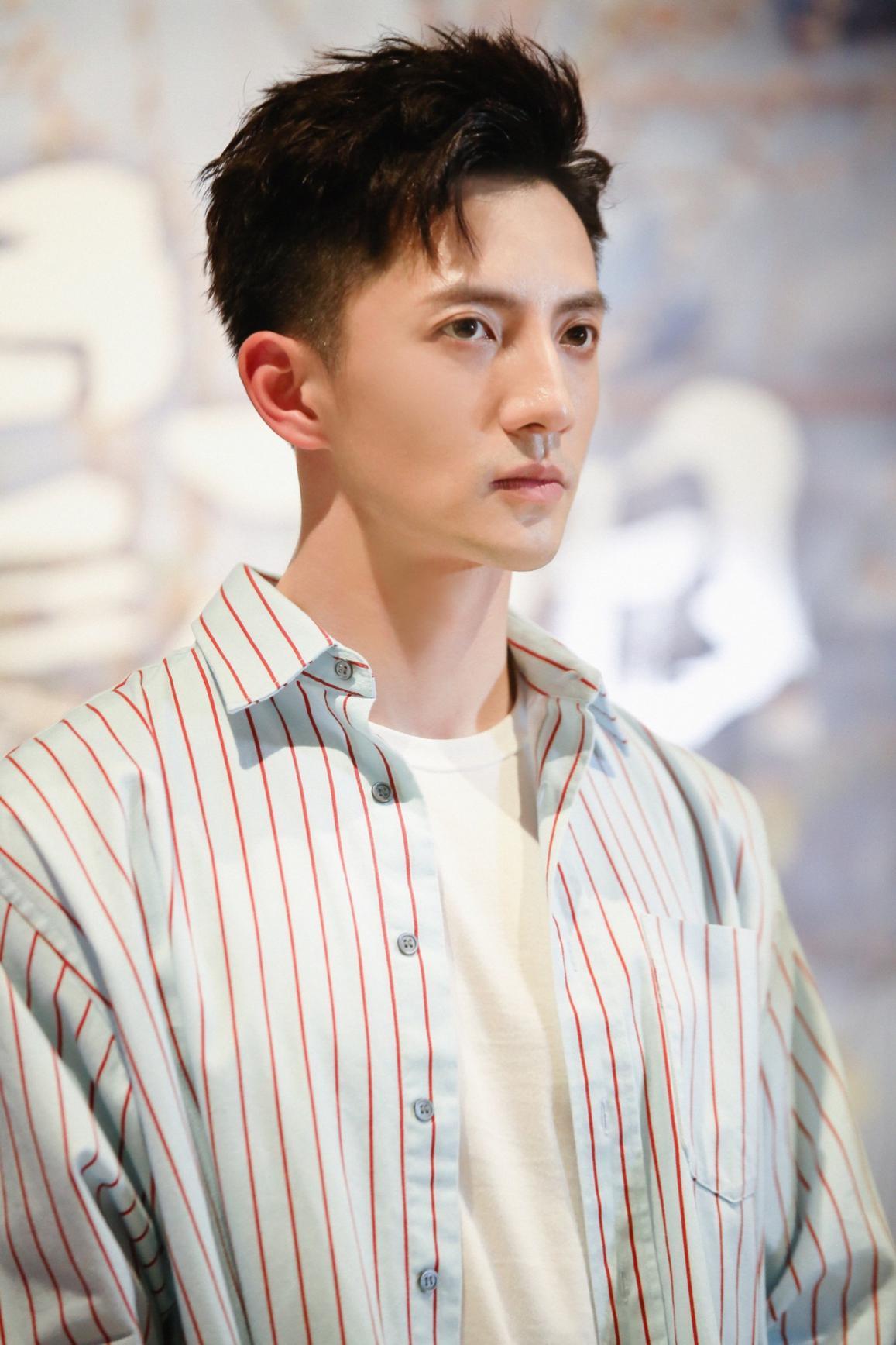 杨仕泽《晨阳》北京站握手会，“犬系男友”金句频出引爆全场_百科TA说