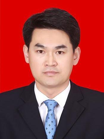  p data-id="gnx9cl630h">张晓龙,男,汉族,1978年1月出生,甘肃敦煌人