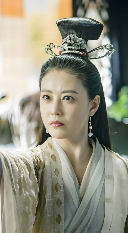 灭绝师太（古装武侠剧《倚天屠龙记》中的角色，由周海媚饰演。）_百度百科