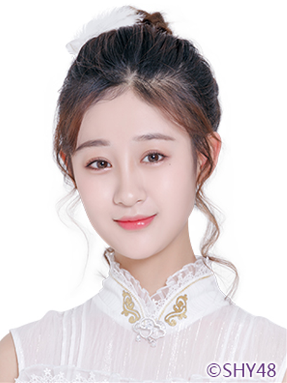 方诗涵,1997年11月28日出生于辽宁省抚顺市,中国内地女歌手,女子